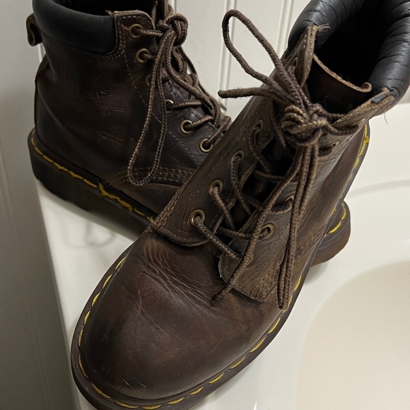 Doc Martens boots - Picture 1 of 10